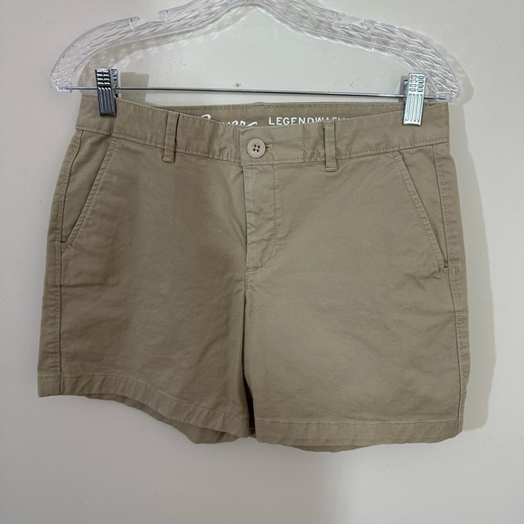 Eddie Bauer sz 4 shorts khaki Cute style Legendwash stretchy - Picture 1 of 13